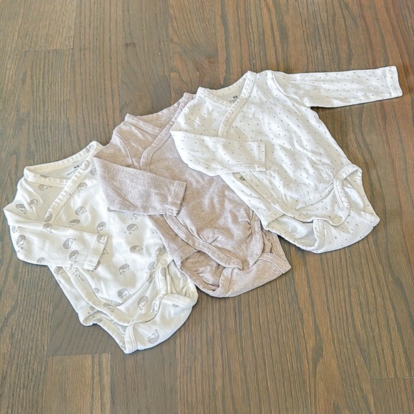 H&M 3-Pack Long Sleeve Wrap Bodysuits - 3M - Picture 1 of 8
